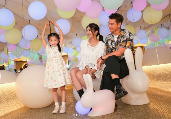 云资管 落选港姐自爆与视帝在更衣室结缘！认识2年就结婚！直言是惊喜收获！