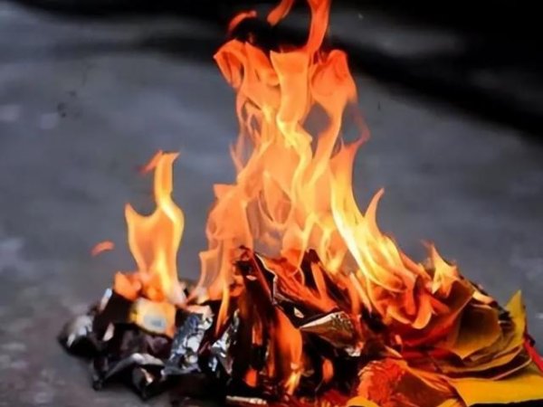 犇牛聚财 两男子盗窃寺庙446斤“金灰”被判刑！法院：行为亵渎人心